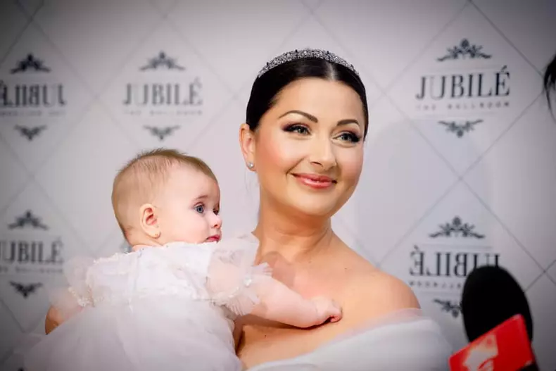 Gabriela Cristea, de urgență la spital cu Iris (3)