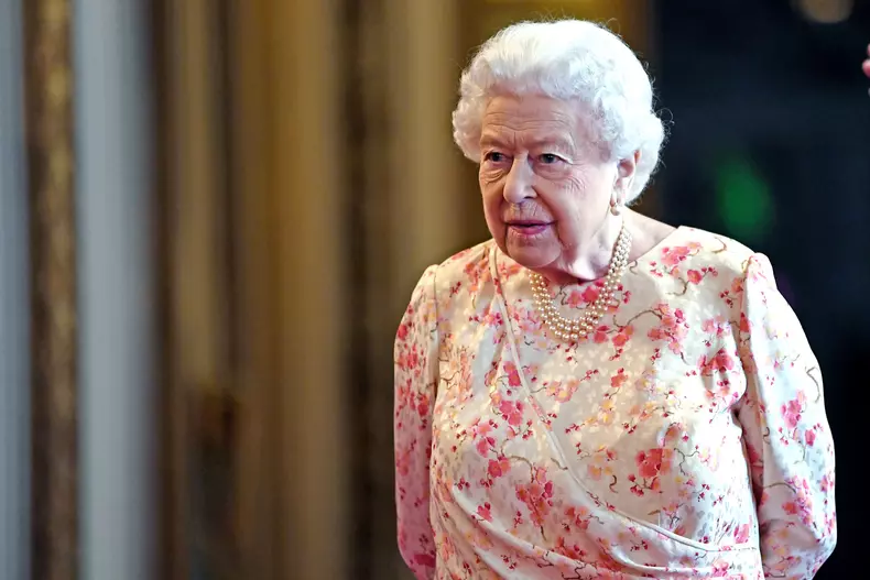 Regina Elisabeta a II-a nu vrea să mai vorbească despre Meghan Markle și prințul Harry
