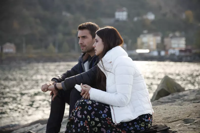 serial Lacrimi la Marea Neagra_Kanal D