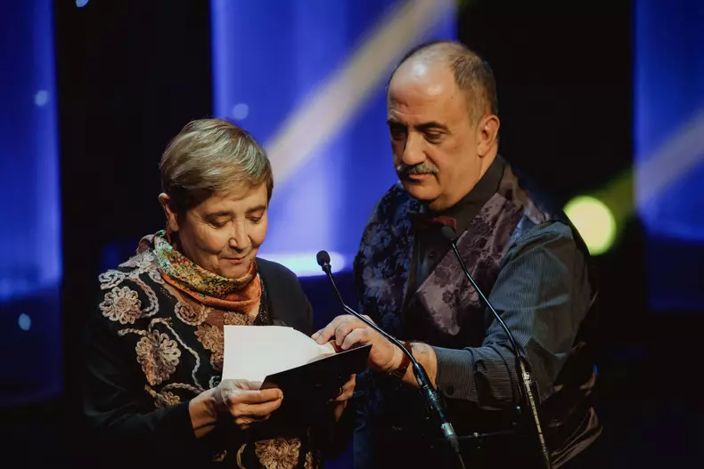 Cum arată Ileana Popovici 3