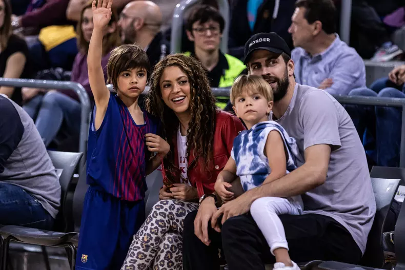 Shakira, Gerard Pique și fiii lor, Milan și Sasha
