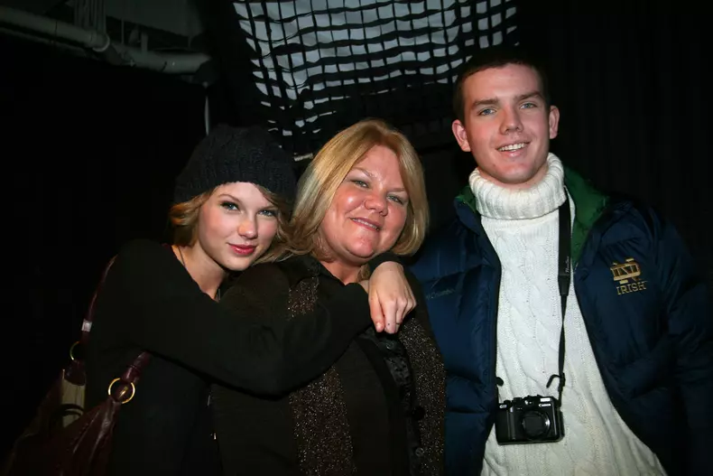 Taylor, Andrea și Austin Swift