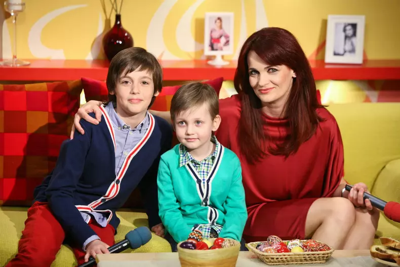 Elvira Deatcu și fiii ei, Luca și Filip