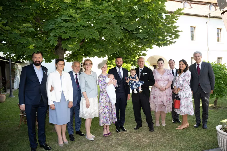 principele-nicolae-botez-baiat-15