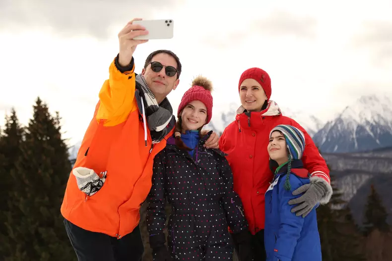 Dan-Negru-si-familia-3