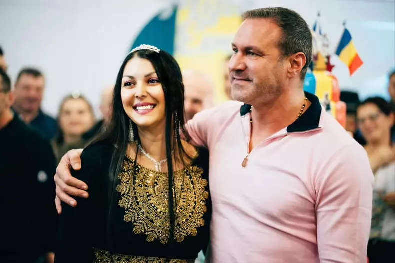 Alin Oprea s-a căsătorit civil cu Medana