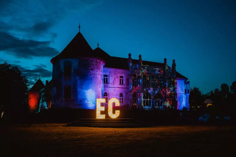 ec-banffy-castle-1