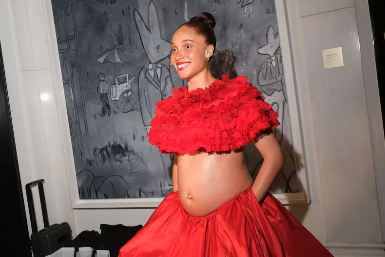 adwoa-aboah-insarcinata-2