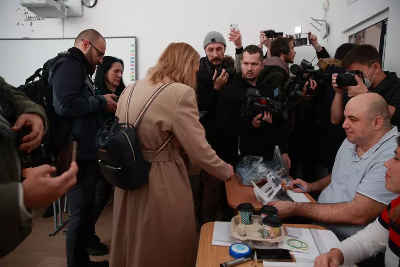 Elena Lasconi - alegeri prezidențiale 24 noiembrie (3)