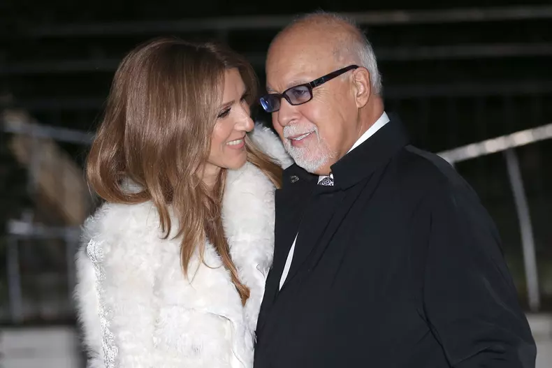 Celine Dion et Rene Angelil a la sortie de leur hotel a Paris