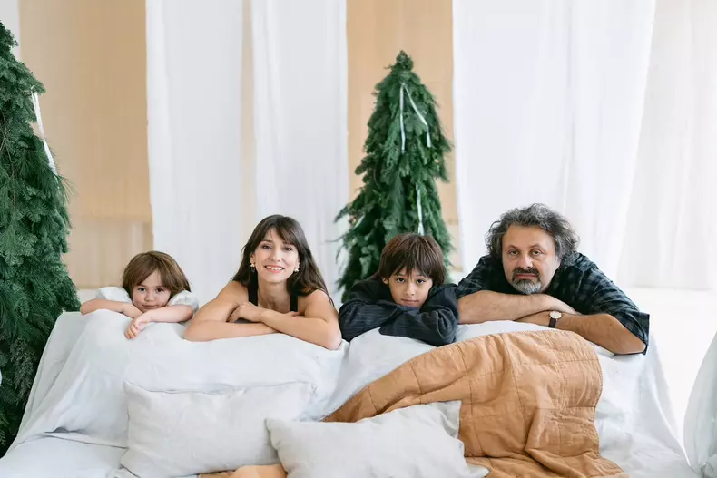 Dana Rogoz și familia (11)