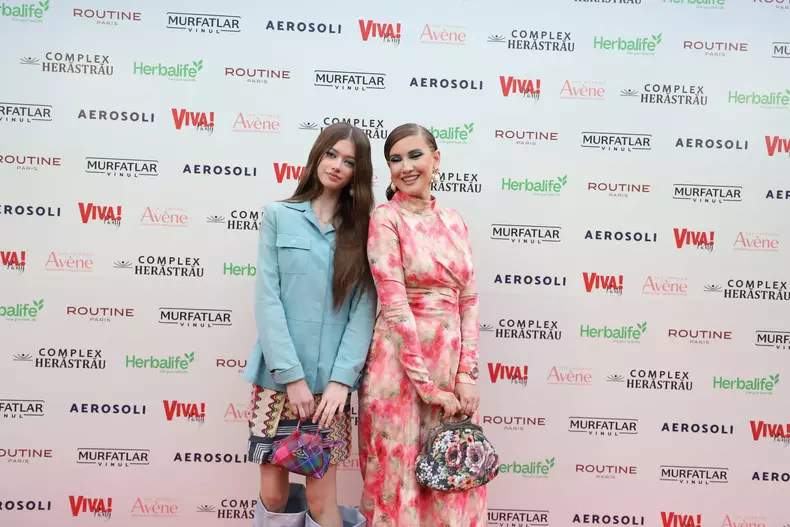 Iulia Albu și Mikaela - VIVA Party 2025 (1)