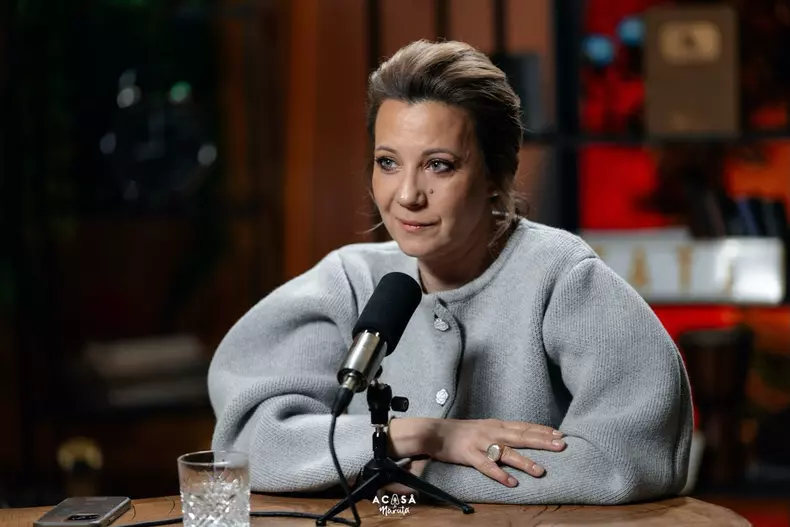 Mirela Oprisor