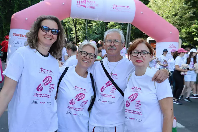 Echipe de alergatori Race for the Cure Romania_Fundatia Renasterea (5)