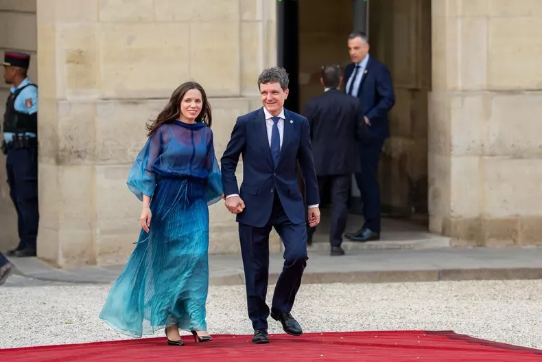 Mirabela Grădinaru și Nicușor Dan în Franța (1)