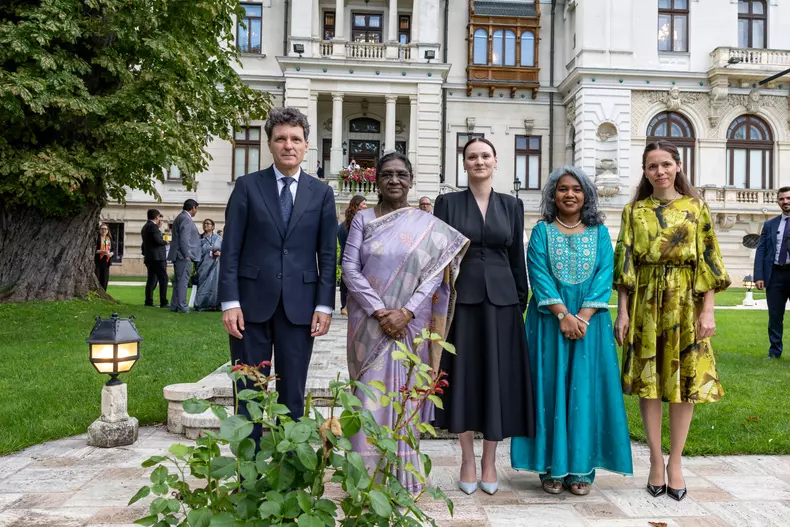 Mirabela Gradinaru vizita presedintei din India 1