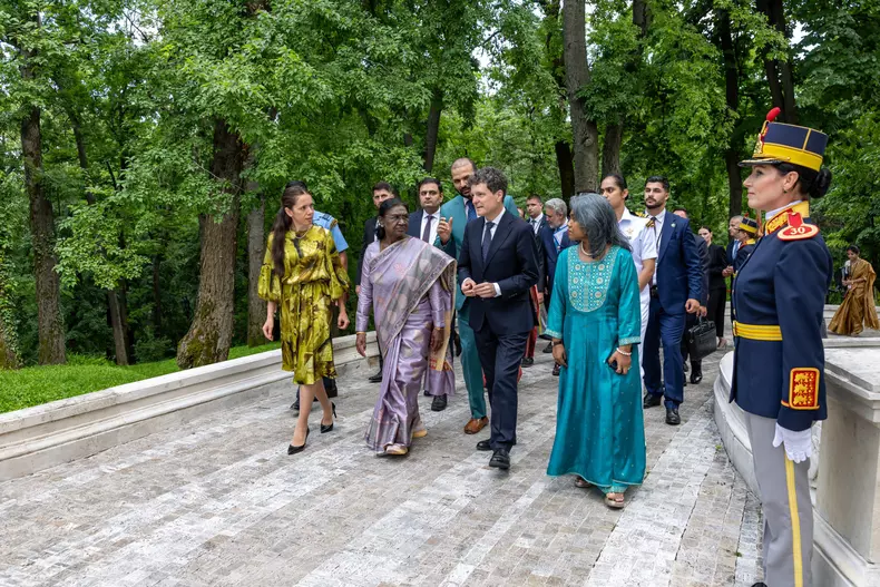 Mirabela Gradinaru vizita presedintei din India 3