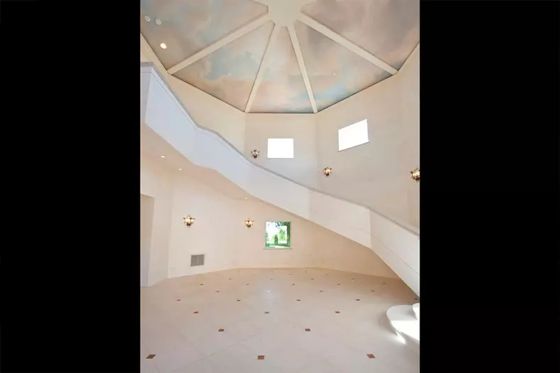 Cum arată casa impresionantă închiriată de Mariah Carey (2)