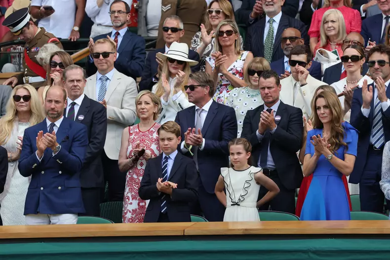 12. Kate Middleton, Prințul William, Prințul George și Prințesa Charlotte