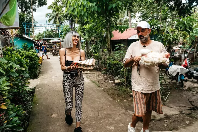 Raluca Bădulescu la Asia Express (10)