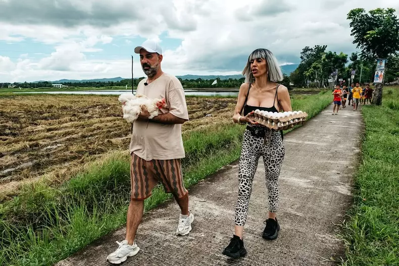 Raluca Bădulescu la Asia Express (11)