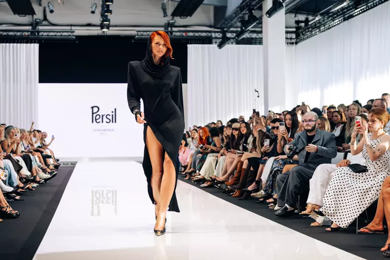 The Comeback Collection Fashion Show (14)