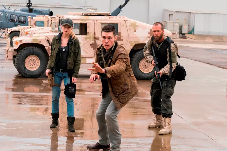 AMC a anunțat când revine la tv sezonul 3 din „Fear the Walking Dead”