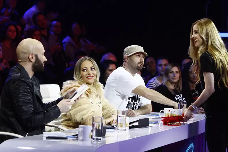 Ce cadouri a primit Mihai Bendeac la audițiile ”iUmor” (1)