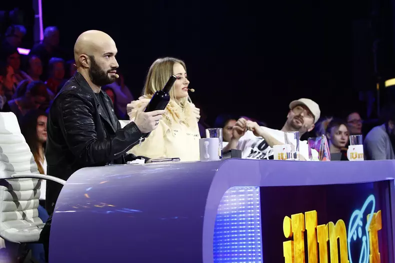 Ce cadouri a primit Mihai Bendeac la audițiile ”iUmor” (3)