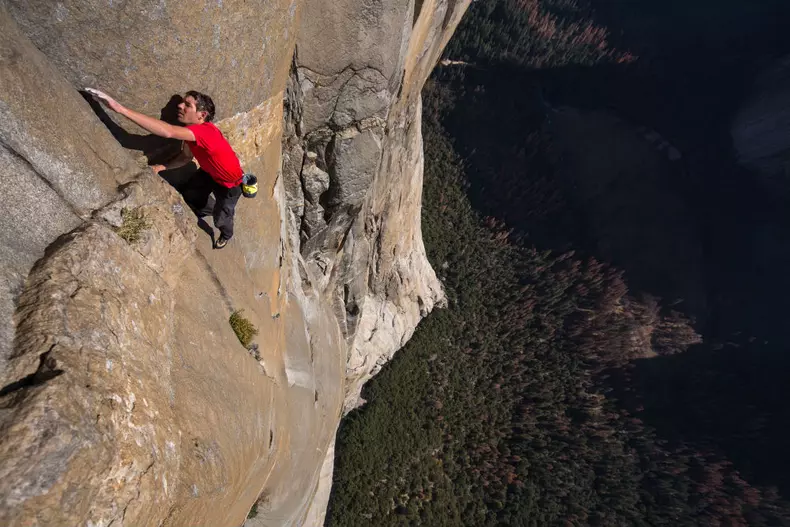 NG_FreeSolo_28