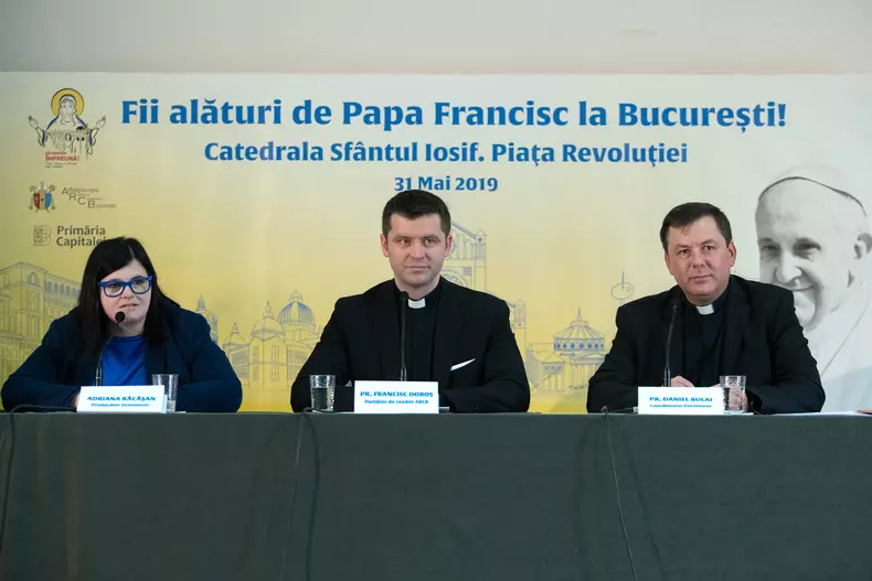 Conferinta de presa- Papa la Bucuresti 5