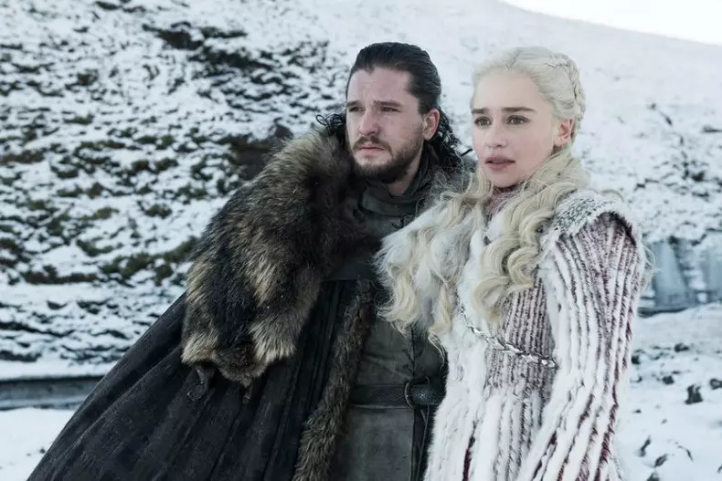 jon-snow-daenerys-targaryen-game-of-thrones-800x534