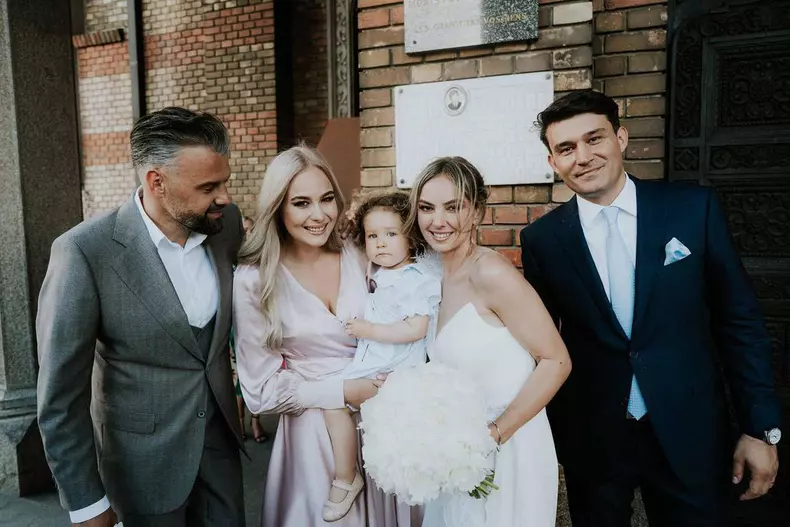 Roxana Ionescu s-a căsătorit religios cu Tinu Vidaicu