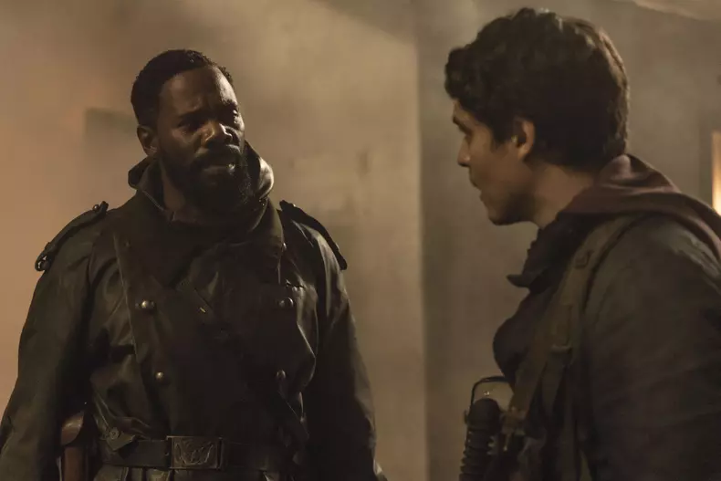 Au apărut noi imagini din sezonul 7 al serialului Fear the Walking Dead. Când a programat AMC premiera (7)