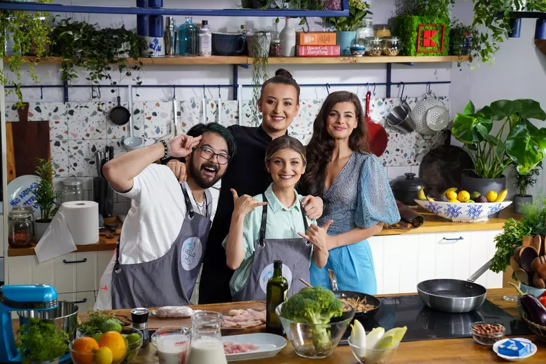 Hello Chef revine la Antena 1 cu un nou sezon. Un nou nume i se alături lui chef Roxana Blenche (1)