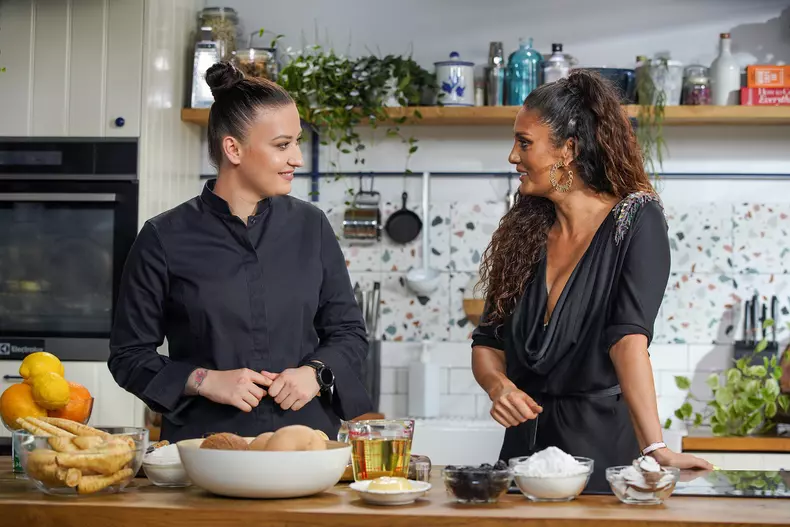 Hello Chef revine la Antena 1 cu un nou sezon. Un nou nume i se alături lui chef Roxana Blenche (3)
