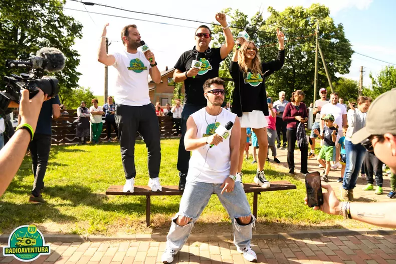 Daniel-Buzdugan-cu-ochii-in-lacrimi.-Ce-l-a-emotionat-pe-celebrul-DJ-de-radio-8
