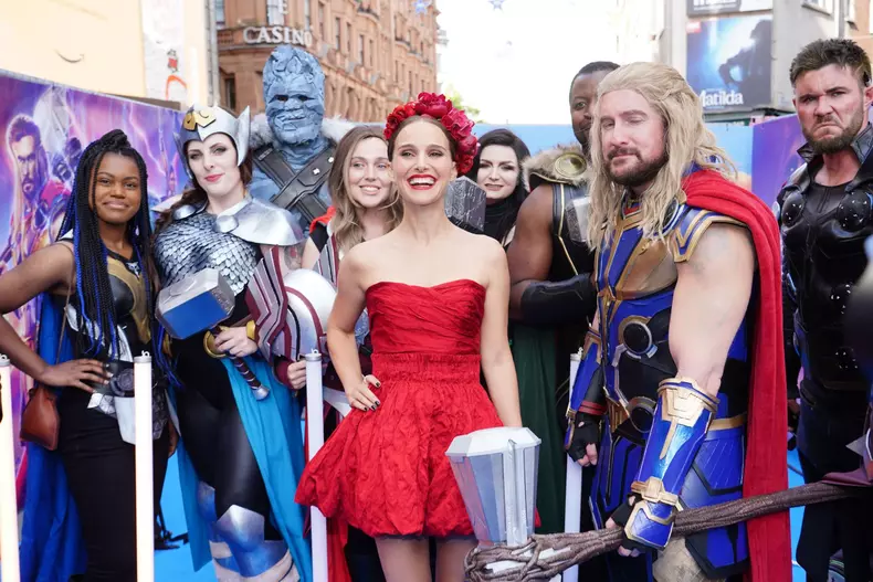 Actrița israeliano-americană Natalie Portman participă la premiera filmului "Thor: Iubire și tunet", la Leicester Square
