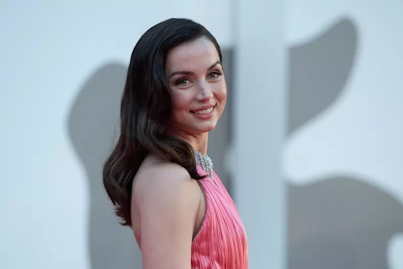 Venice Blonde Premiere