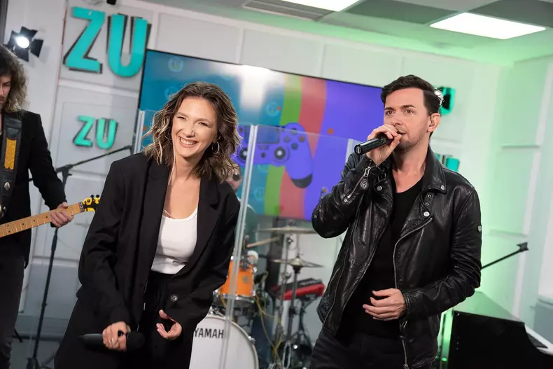 adela-popescu-a-revenit-la-cariera-muzicala-cine-este-artistul-alaturi-de-care-a-lansat-o-noua-melodie-2