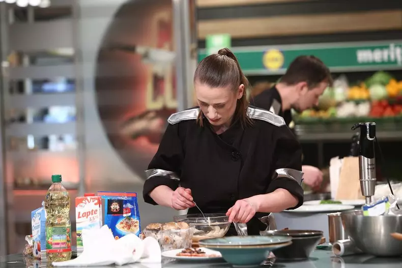 Cine este concurentul eliminat de la „Chefi la cuțite”, 1 noiembrie 2022. Emoțiile au fost copleșitoare