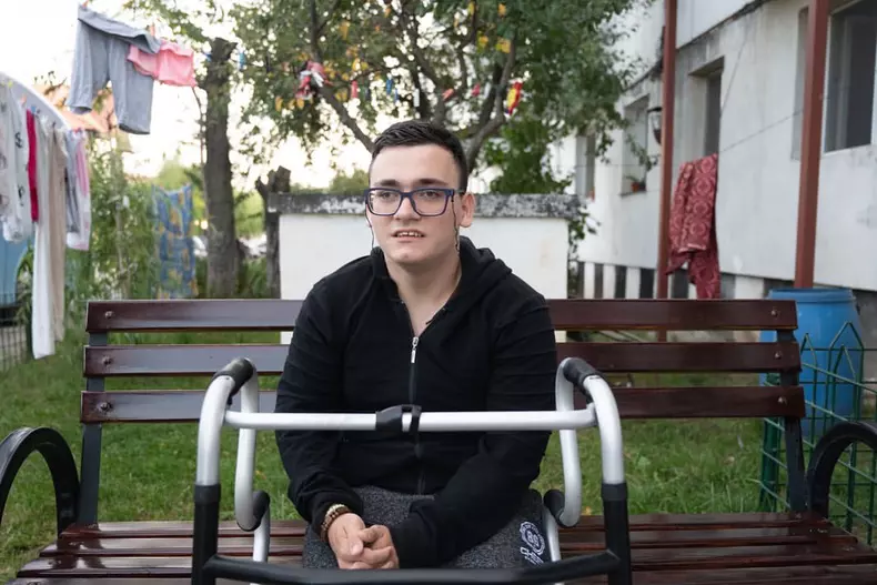 „Visuri la cheie”, 16 noiembrie 2022. Povestea unui tânăr țintuit în scaunul cu rotile