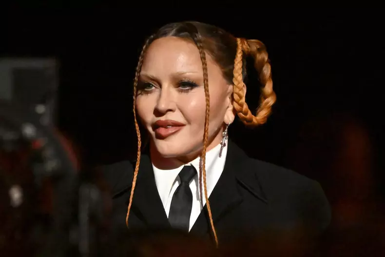 Madonna, de nerecunoscut la Premiile Grammy 2023