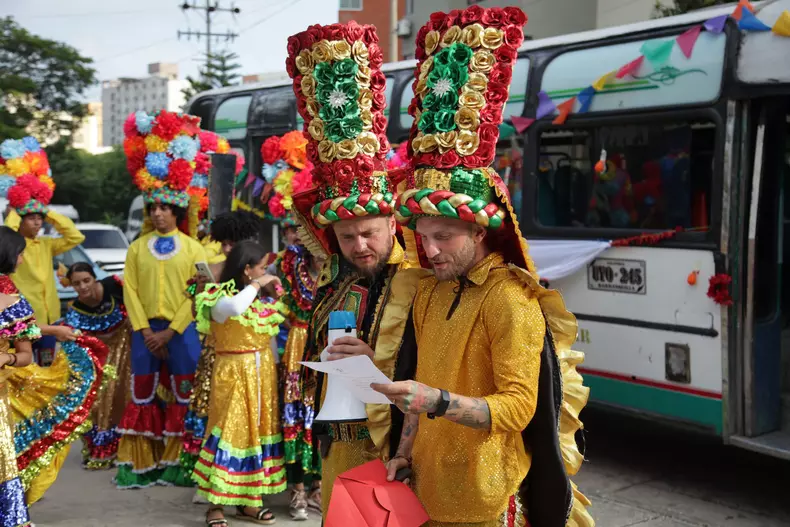 America-Express-carnaval_6