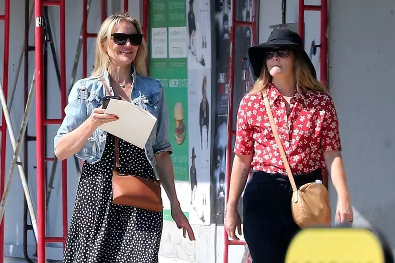 Cameron Diaz, despre lupta lui Drew Barrymore cu alcoolul