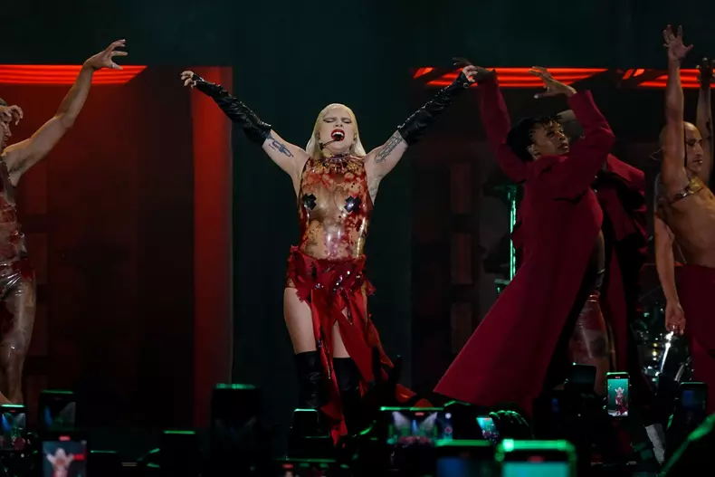 De ce nu va cânta Lady Gaga la Oscarurile din 2023