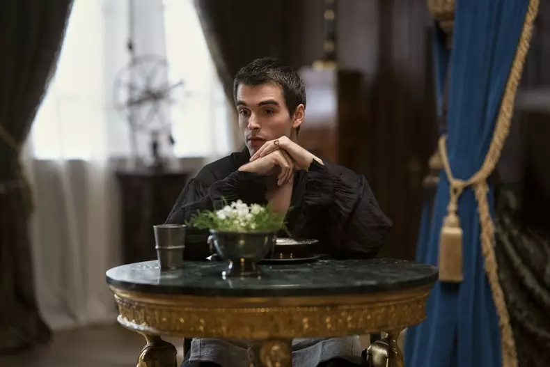 netflix-a-lansat-primul-trailer-pentru-queen-charlotte-a-bridgerton-story-4