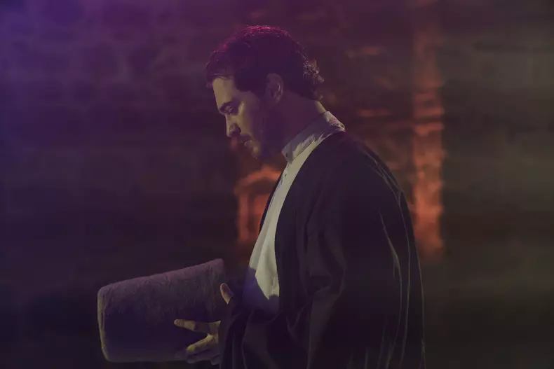 Când revine Çağatay Ulusoy la Netflix cu sezonul 3 din „Tânărul croitor”