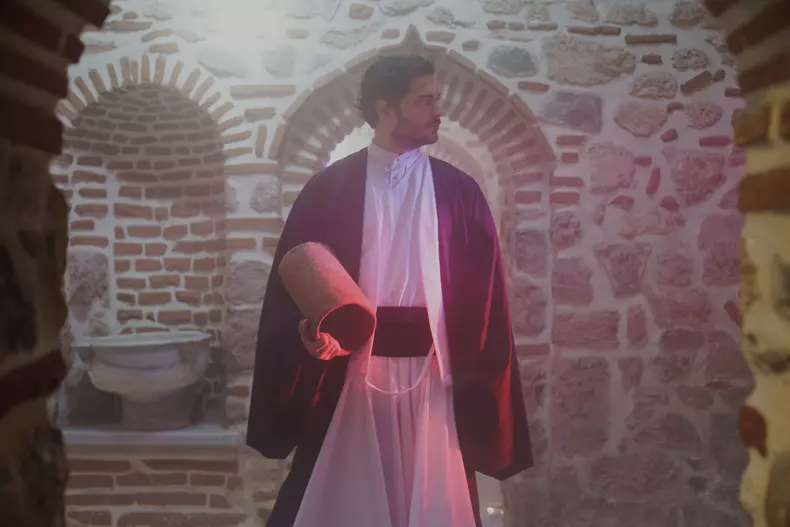 Când revine Çağatay Ulusoy la Netflix cu sezonul 3 din „Tânărul croitor”