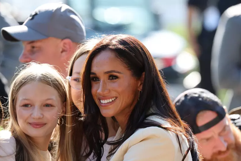 De ce nu poartă Meghan Markle inelul de logodnă